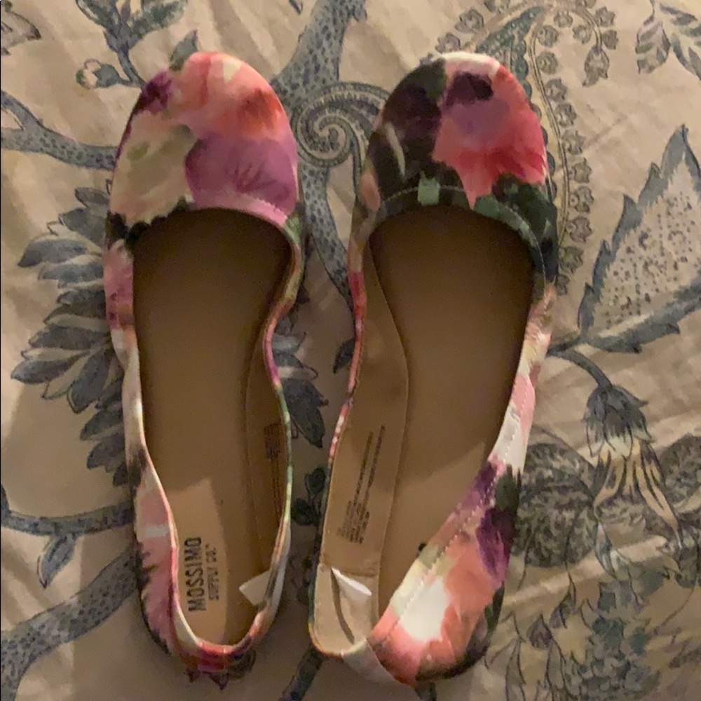 Missimo floral ballet flats